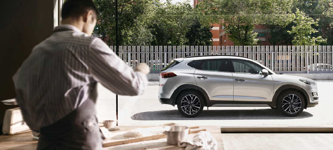 Hyundai's Tucson outside house
