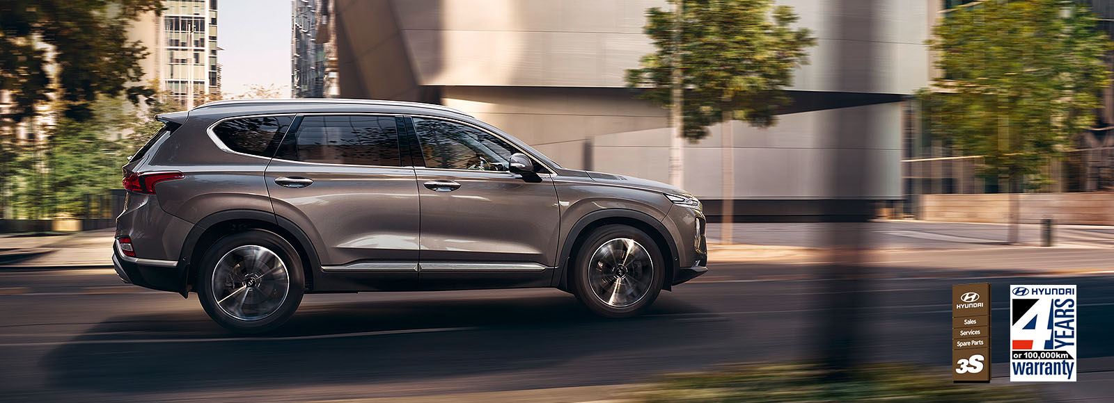 Front view of blue Santa Fe